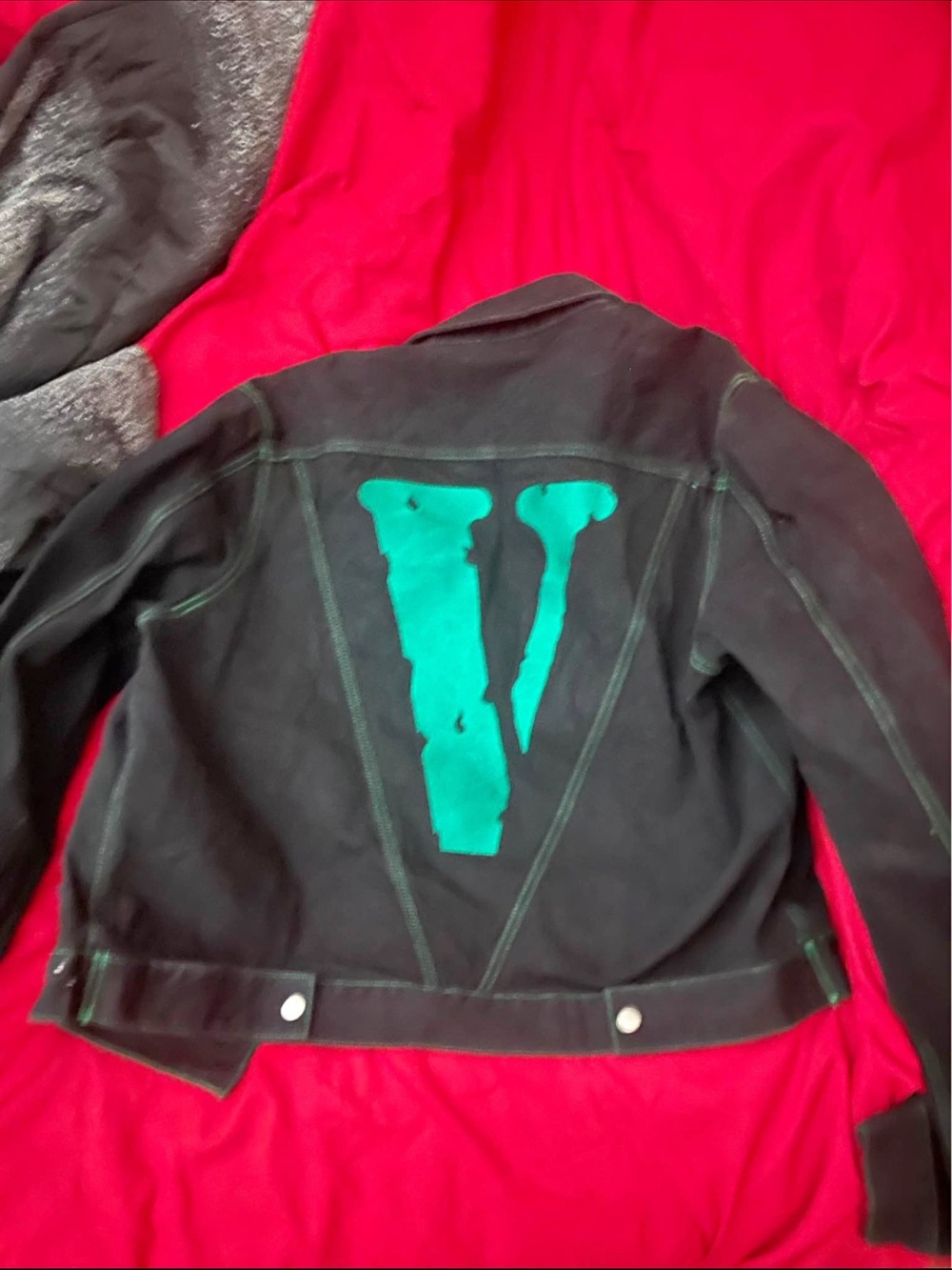 Vlone denim jacket black & teal sue size large